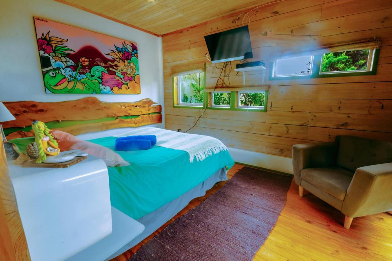 Sirena Insolente Hostel & Suites 皮奇勒姆 外观 照片
