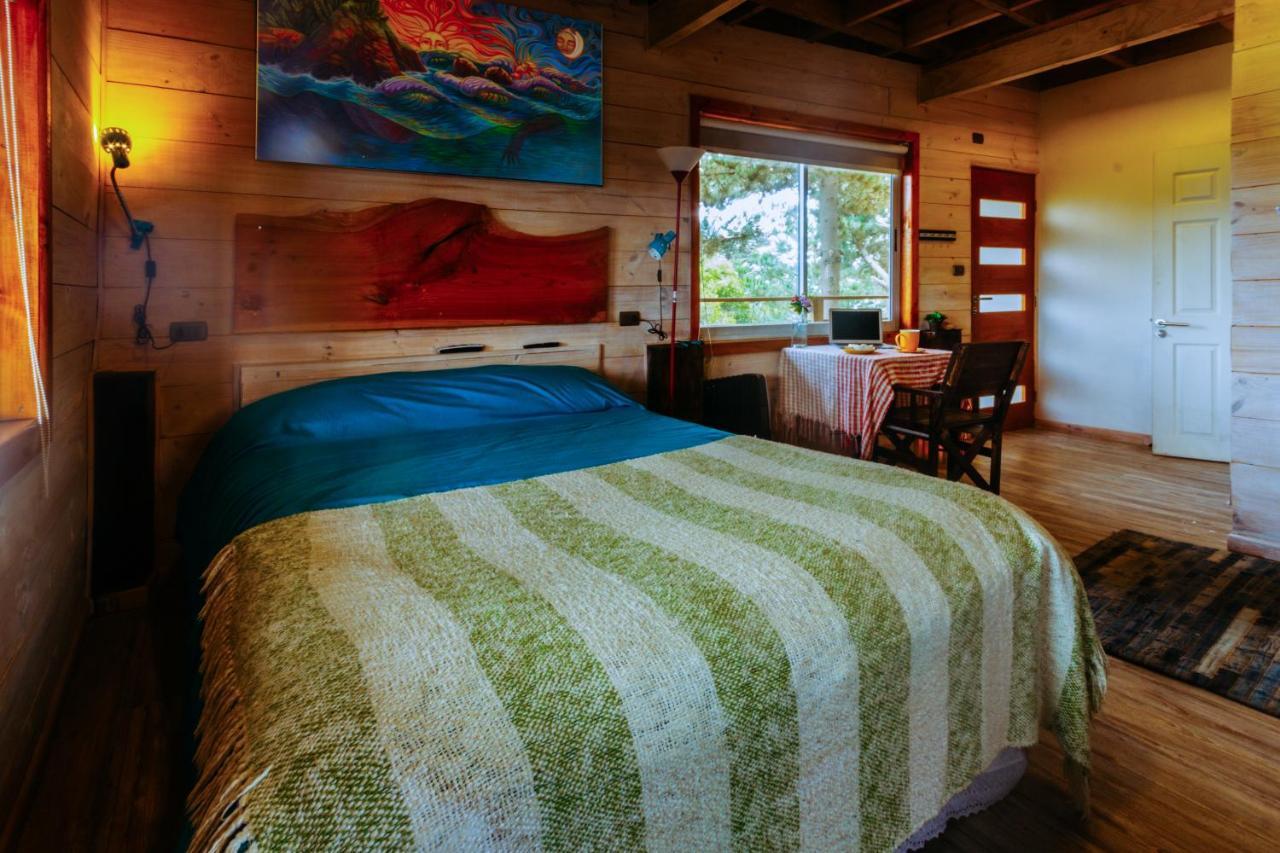 Sirena Insolente Hostel & Suites 皮奇勒姆 外观 照片