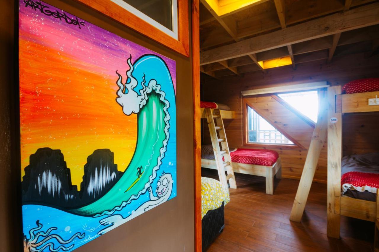Sirena Insolente Hostel & Suites 皮奇勒姆 外观 照片