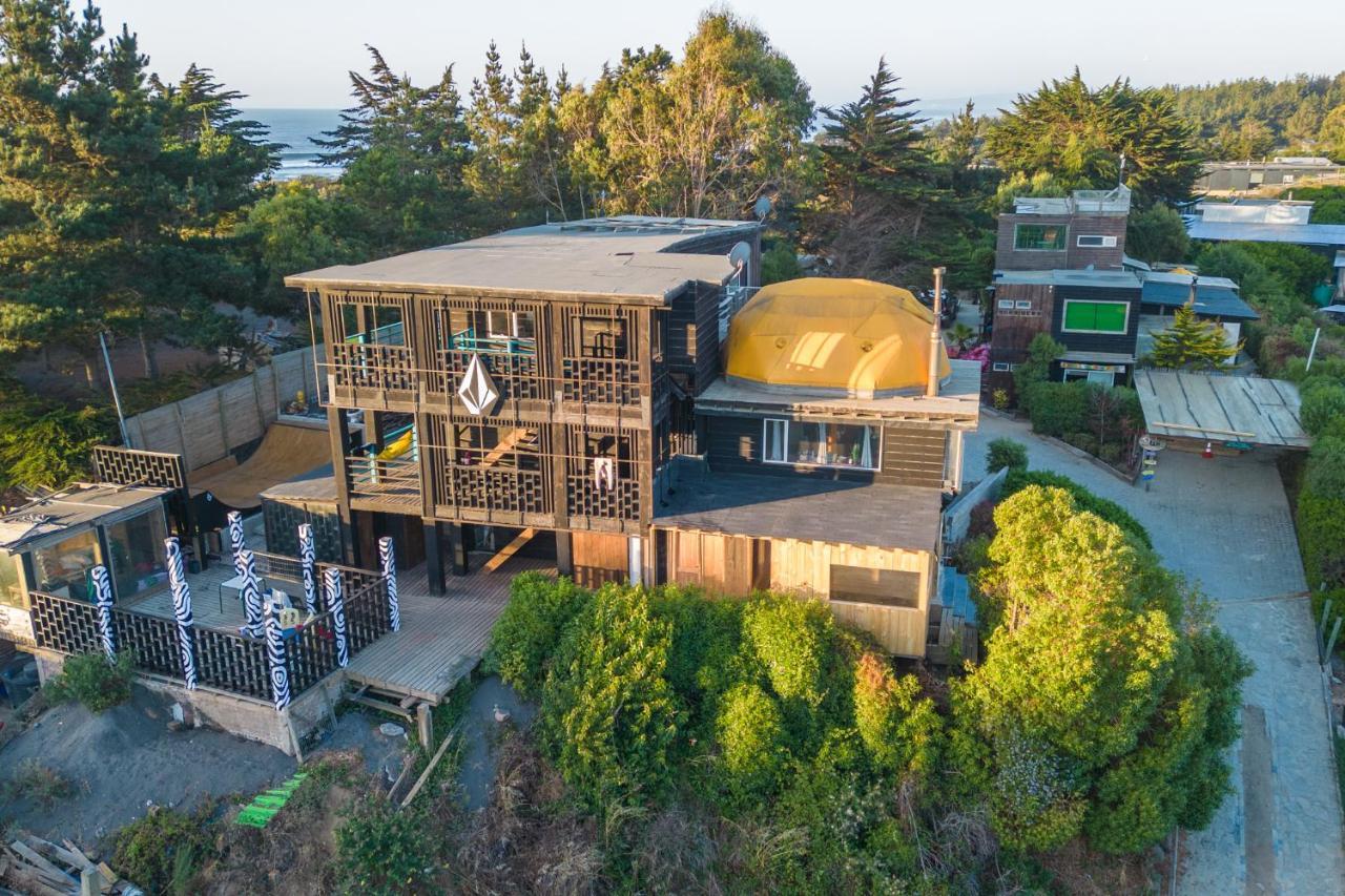 Sirena Insolente Hostel & Suites 皮奇勒姆 外观 照片