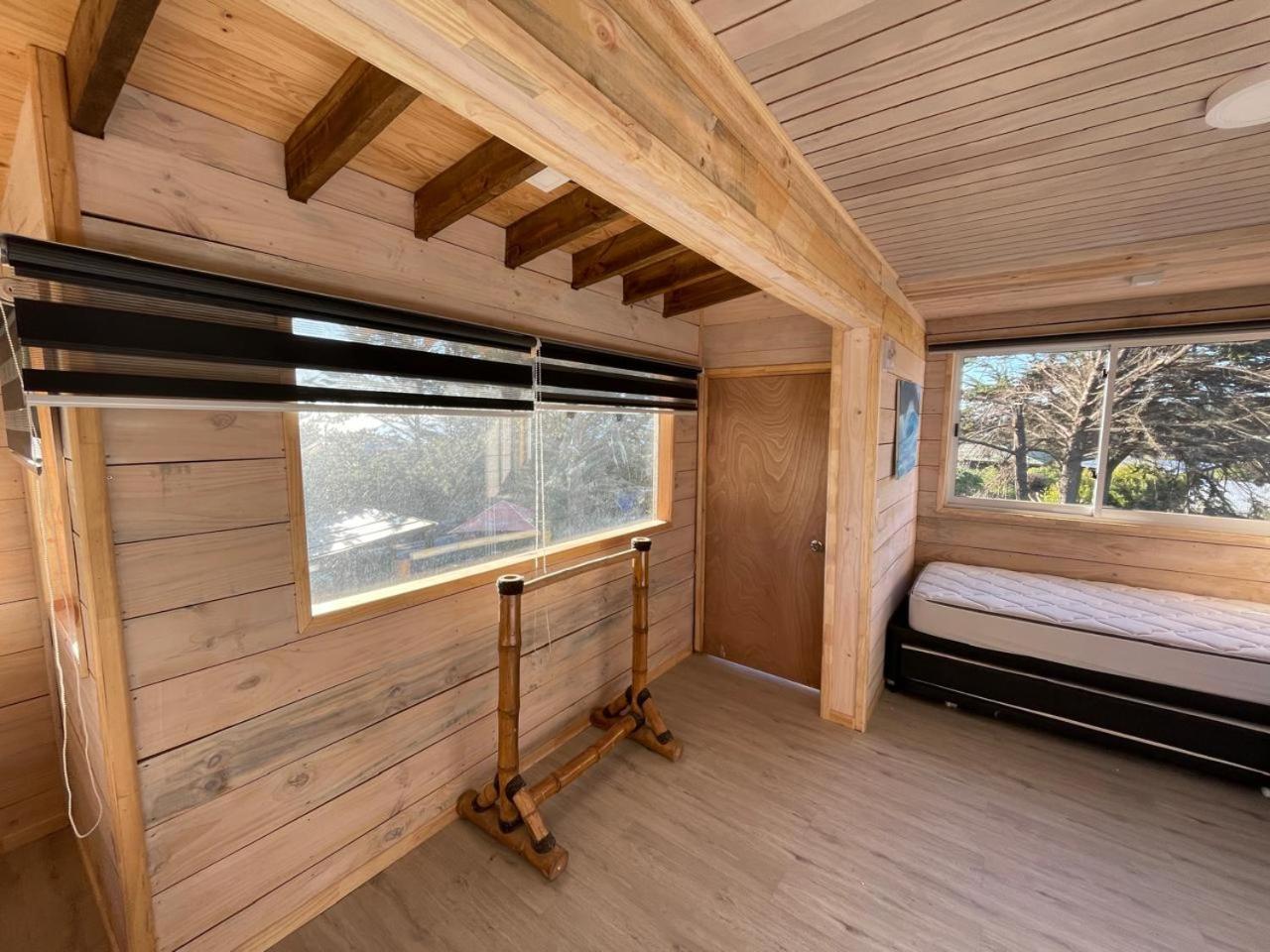 Sirena Insolente Hostel & Suites 皮奇勒姆 外观 照片