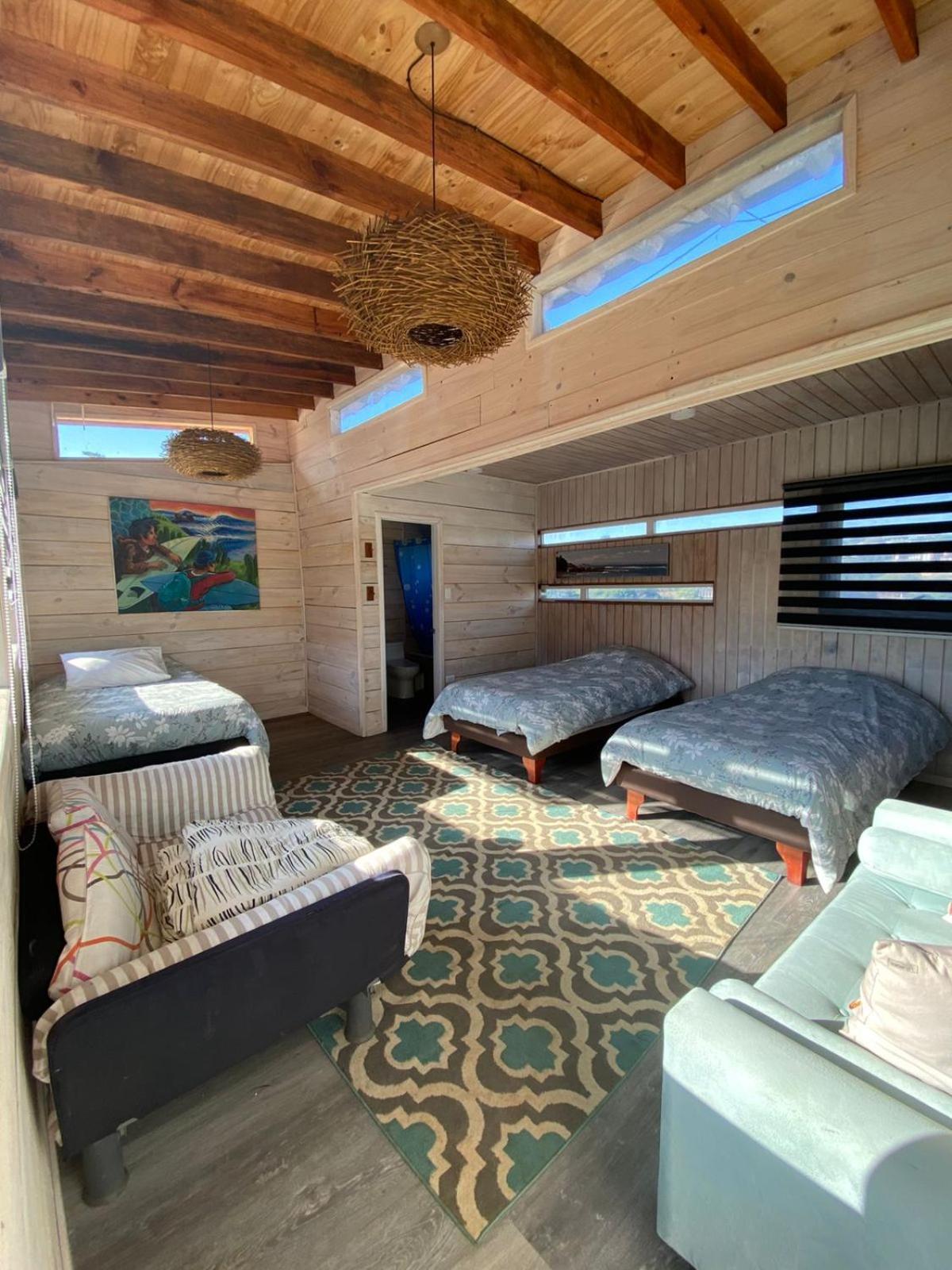 Sirena Insolente Hostel & Suites 皮奇勒姆 外观 照片